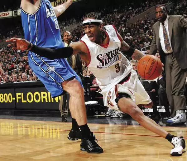 张琳艳身穿阿根廷2026世界杯球衣：期待在美加墨见到梅西（张琳艳身披阿根廷2026世界杯战袍：盼在美加墨与梅西相见）