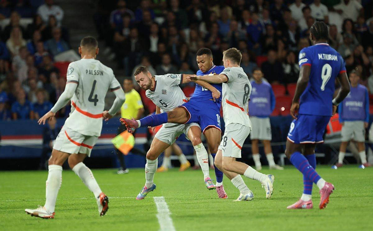 经纪人：国米态度很明确，赛季末再决定德弗赖和阿切尔比未来（经纪人：国米已表态，将在赛季结束后敲定德弗赖与阿切尔比的去留）