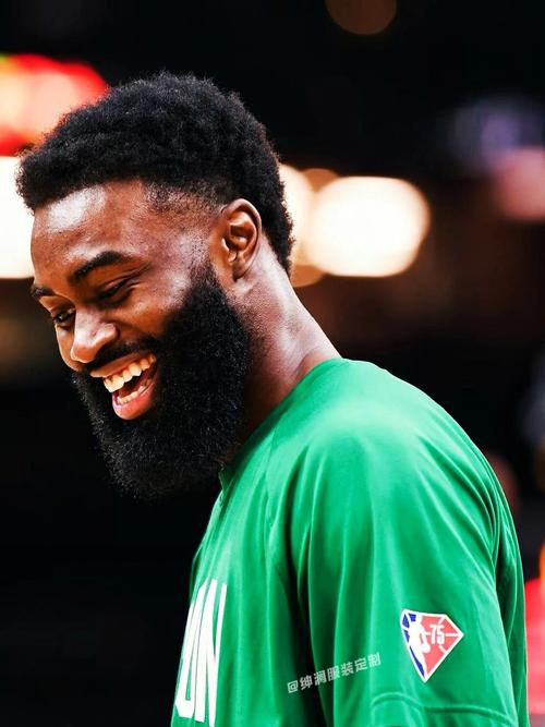 罗马诺：国米仍有意科内，但除非报价非同寻常否则罗马不卖（罗马诺：国米继续追科内，除非天价报价，罗马无意放人）